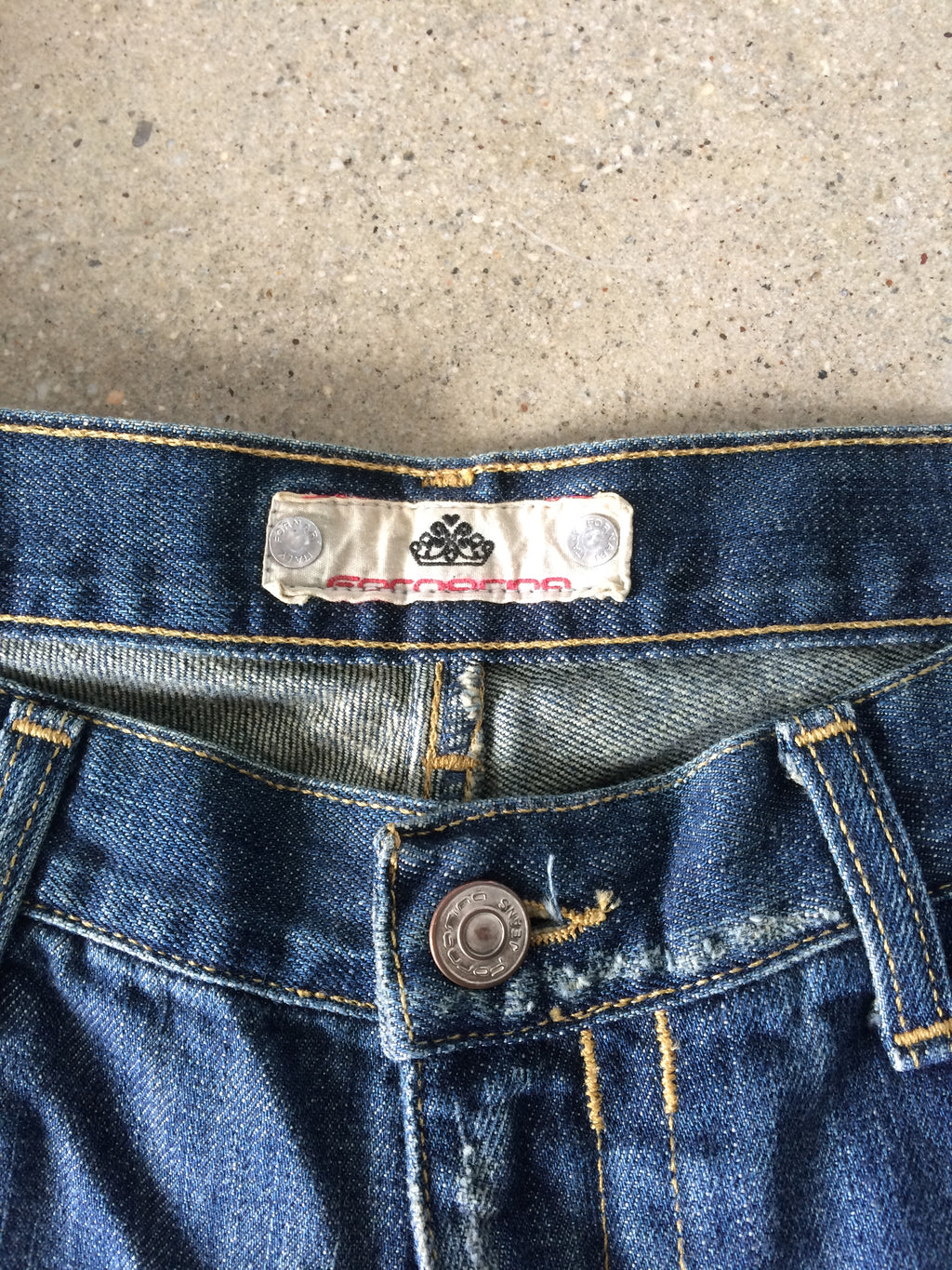 italian brand low rise jeans