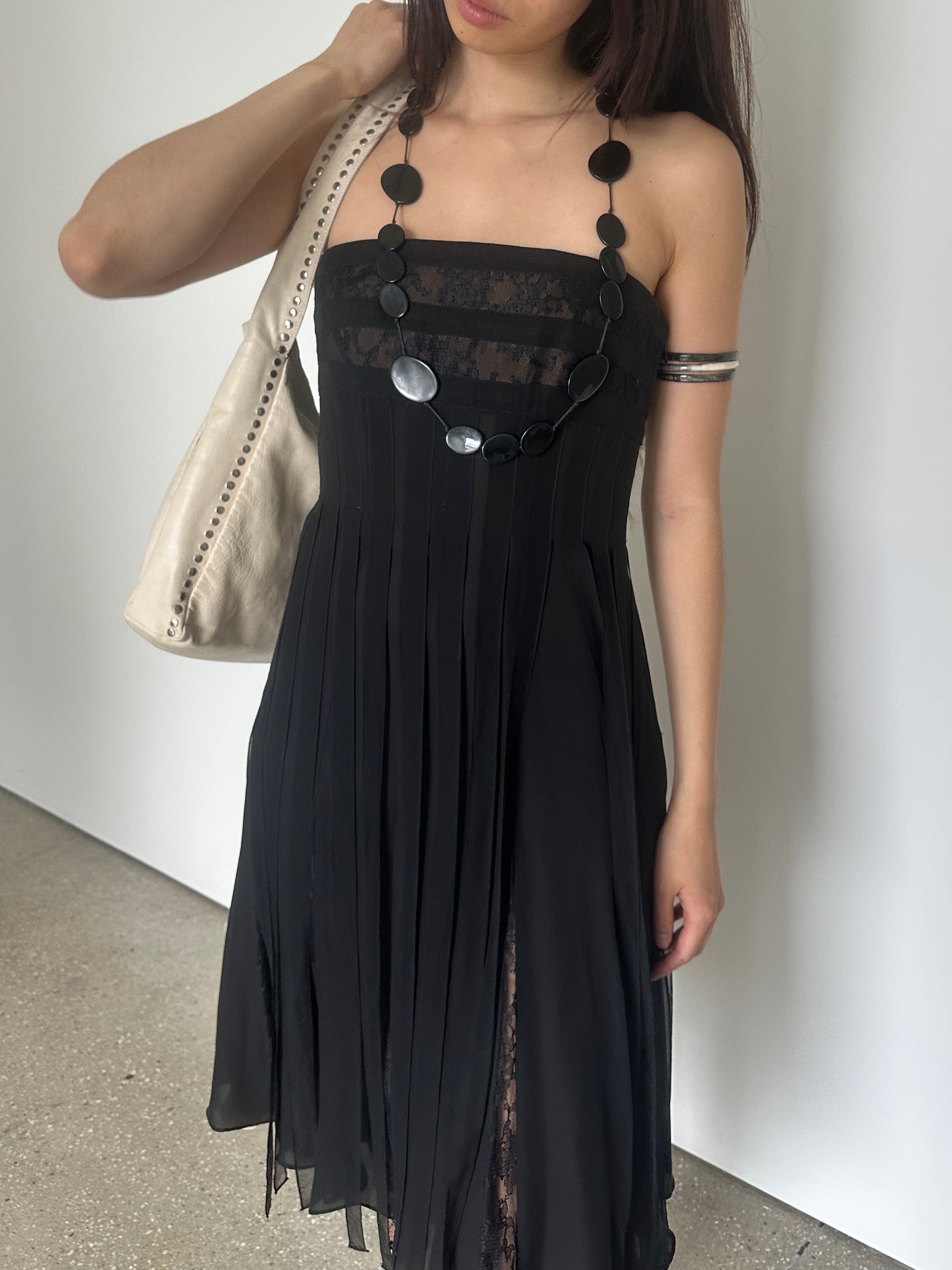 carmen marc valvo silk dress