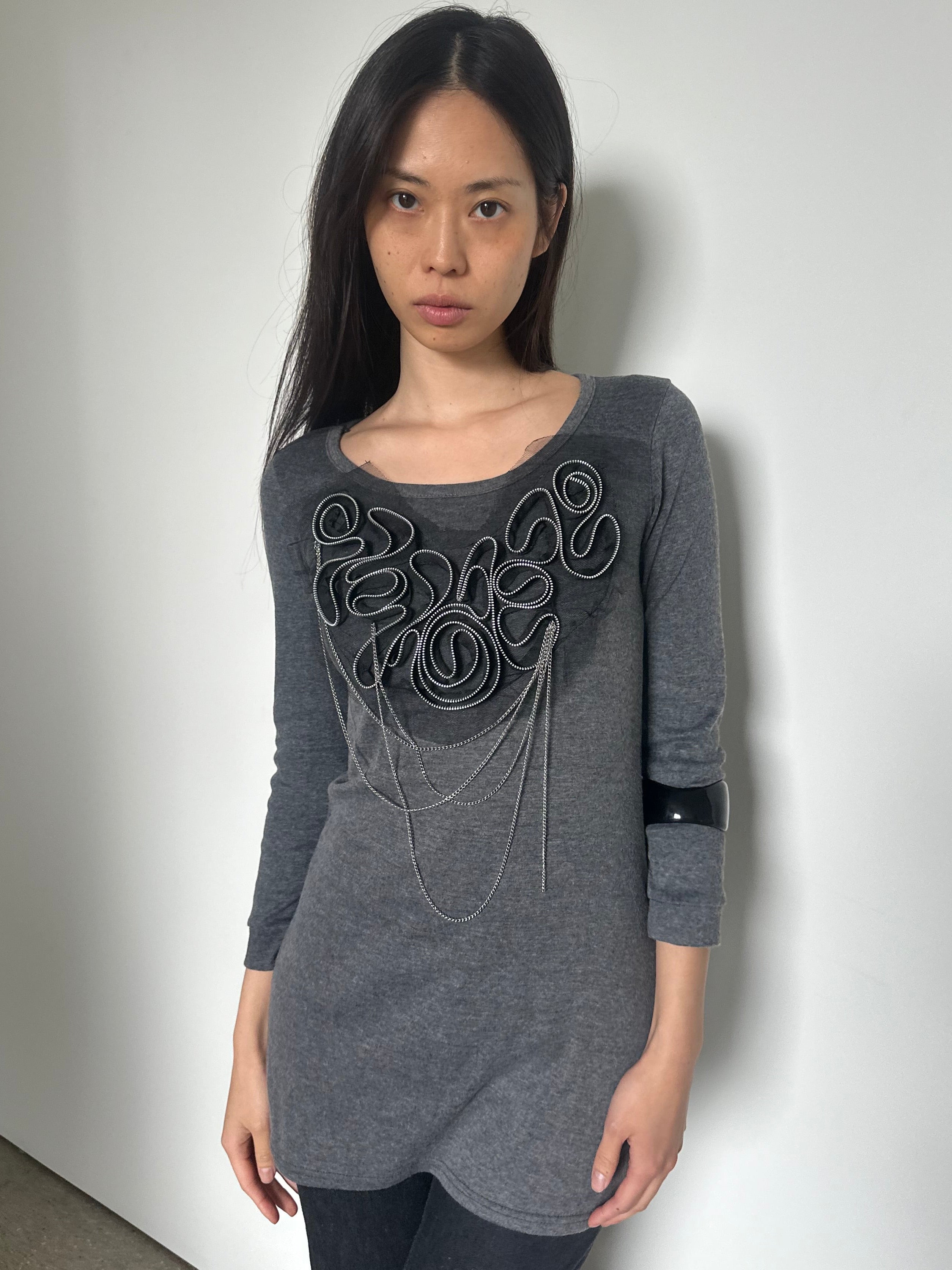 vintage zipper/chain detail top