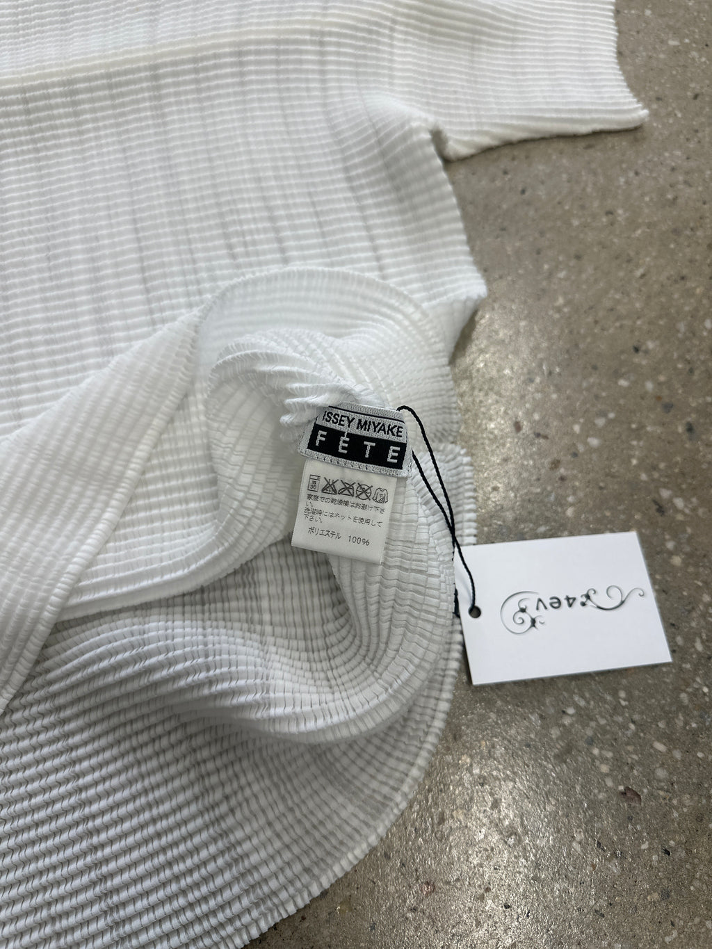 issey miyake fete pleated top