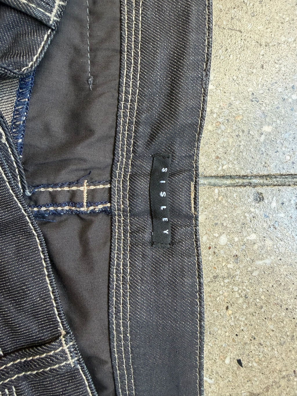 nwt studded italian brand slim fit jeans