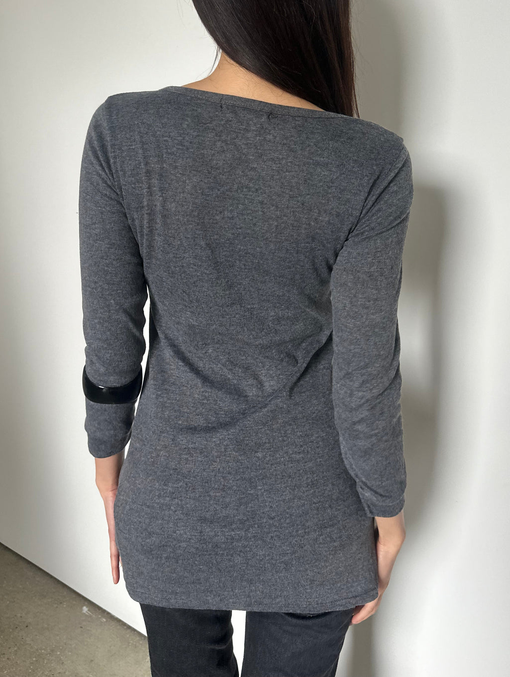 vintage zipper/chain detail top