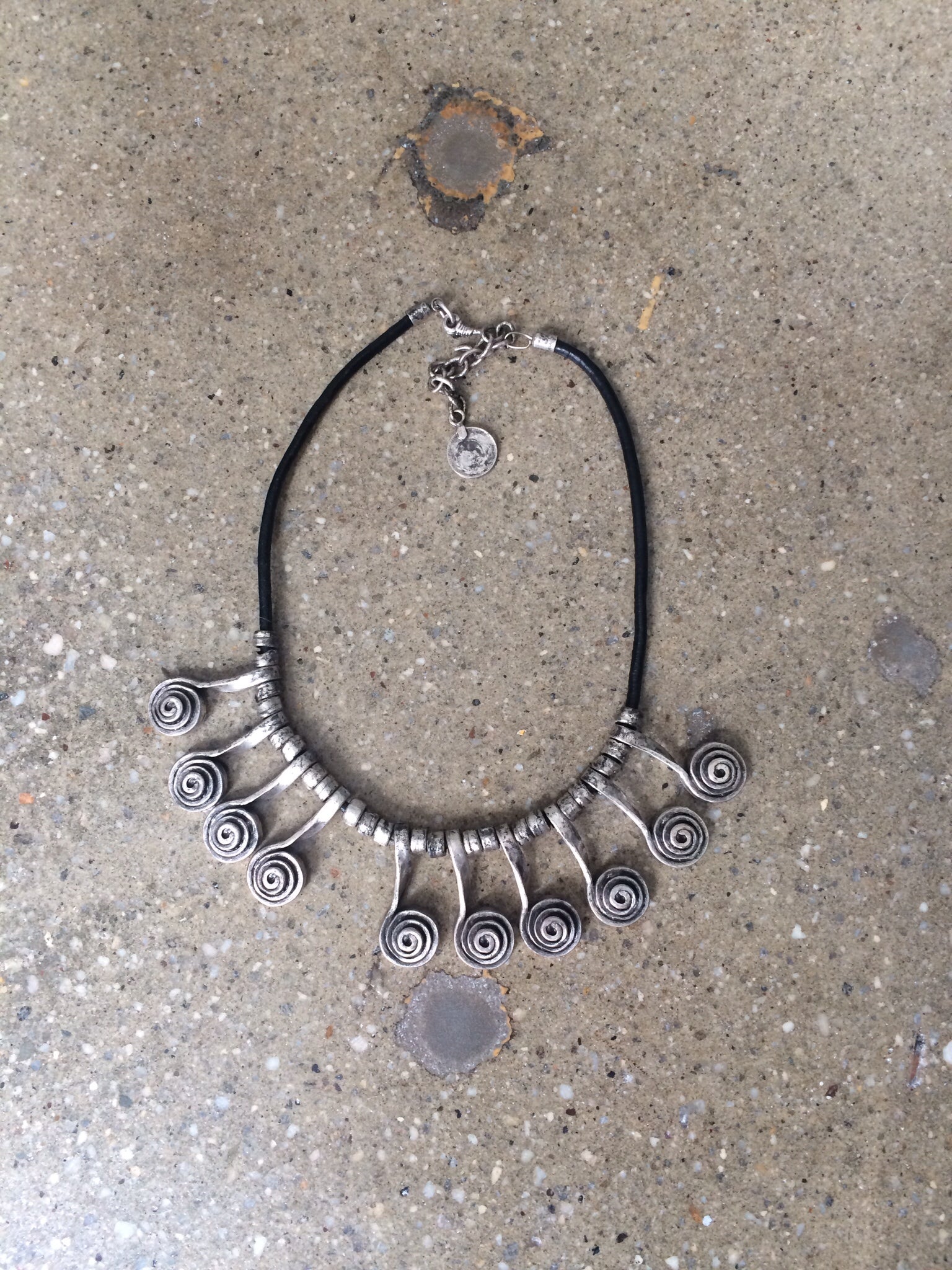 vintage swirl necklace