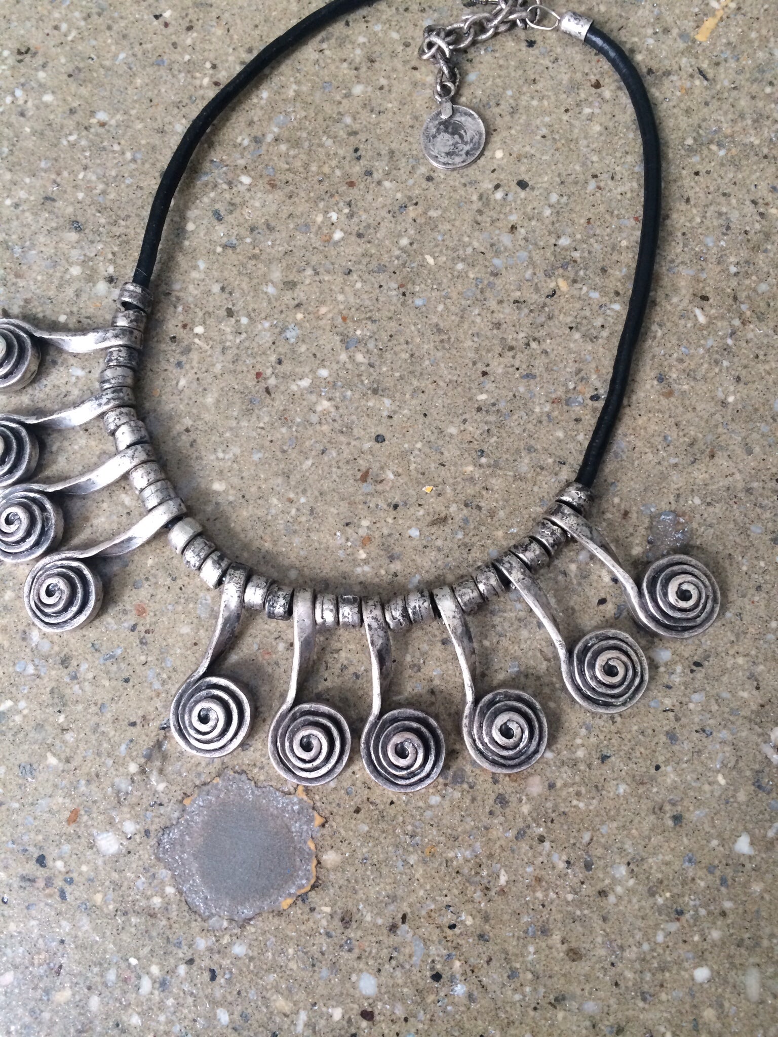 vintage swirl necklace