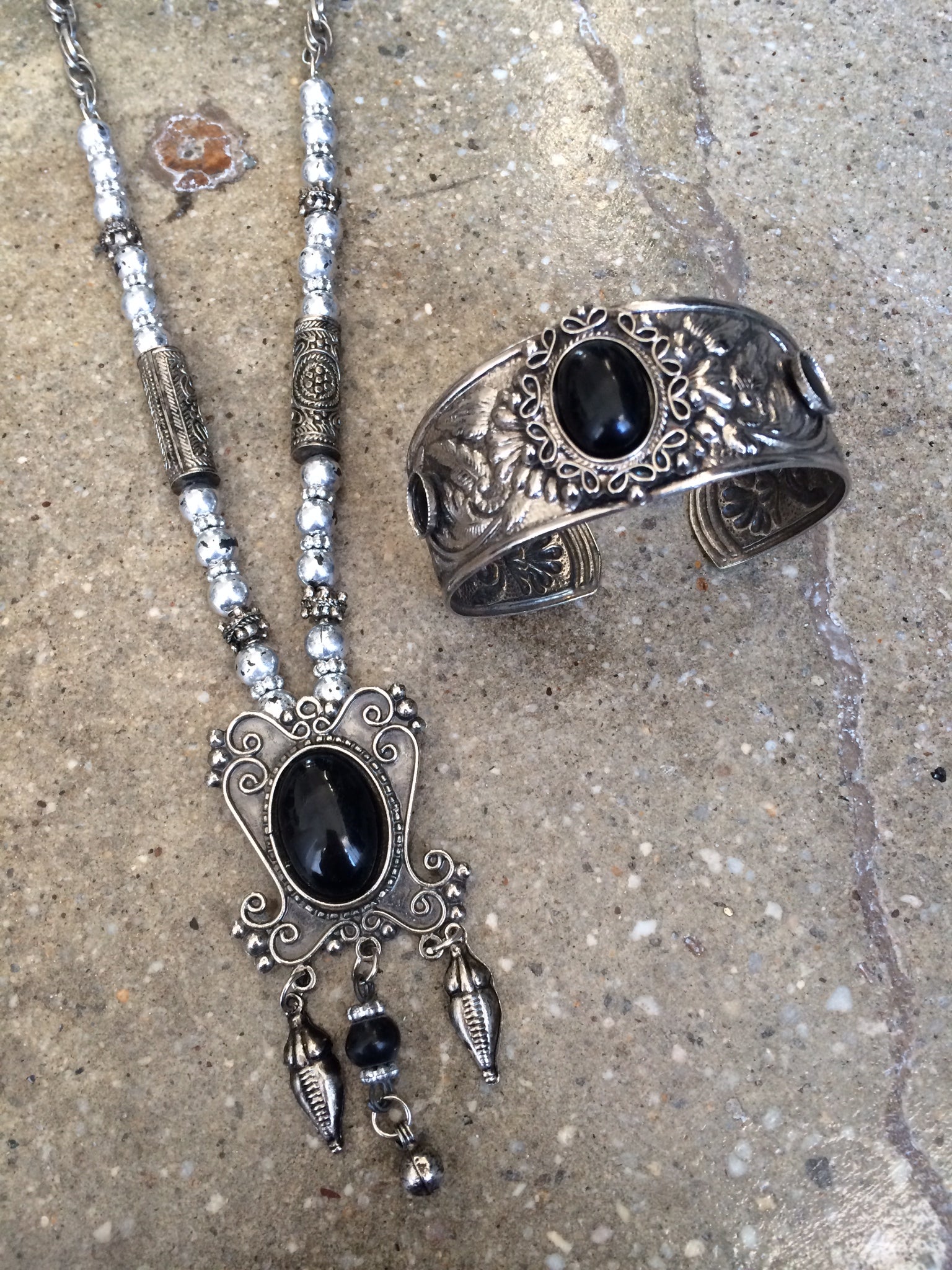 vintage cuff & necklace set