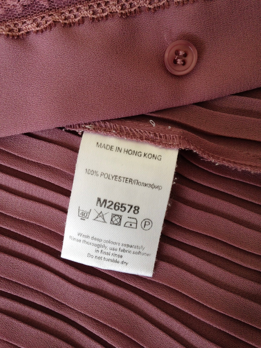 vintage pleated top
