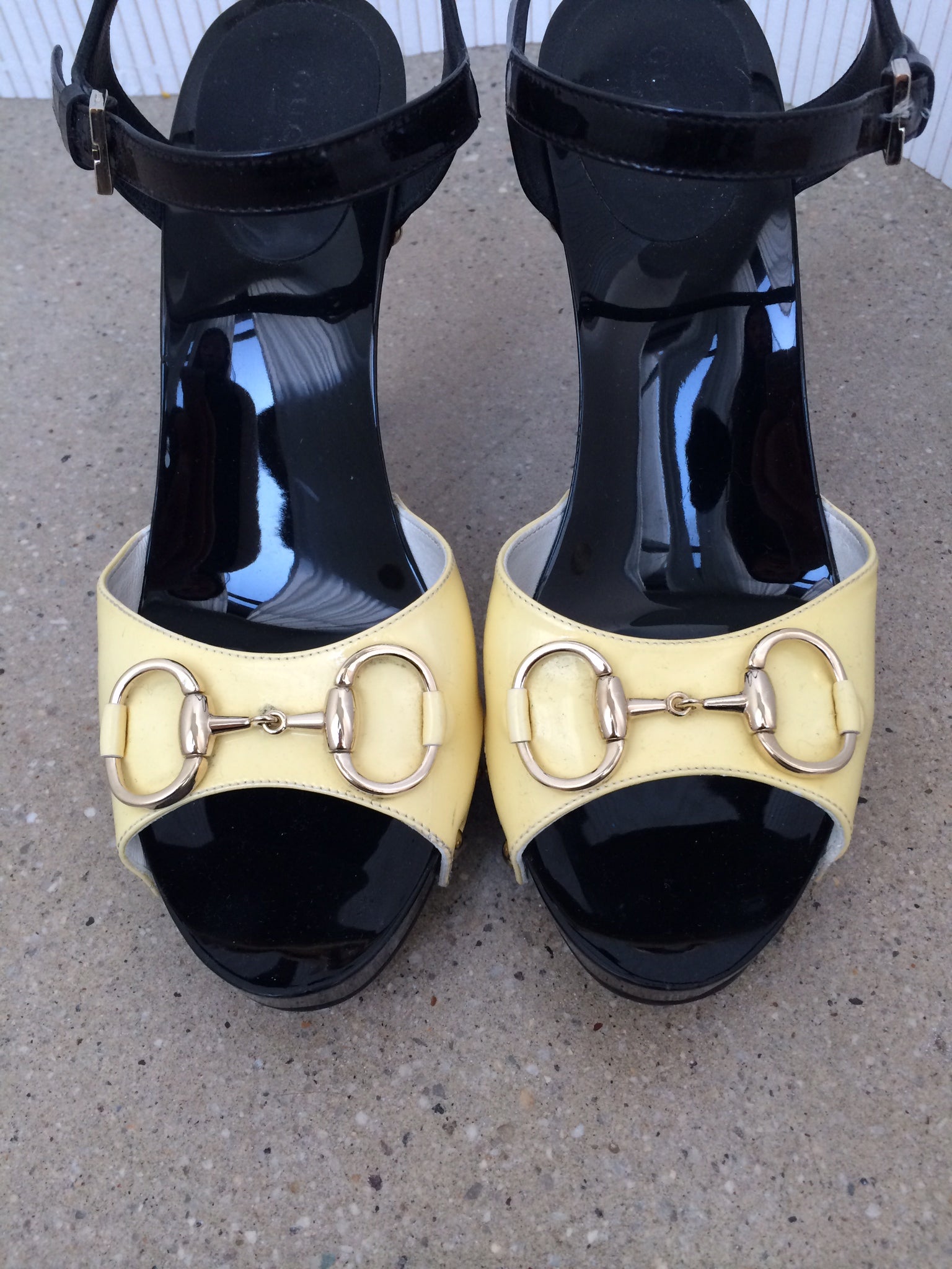 vintage gucci horsebit heels size 37.5